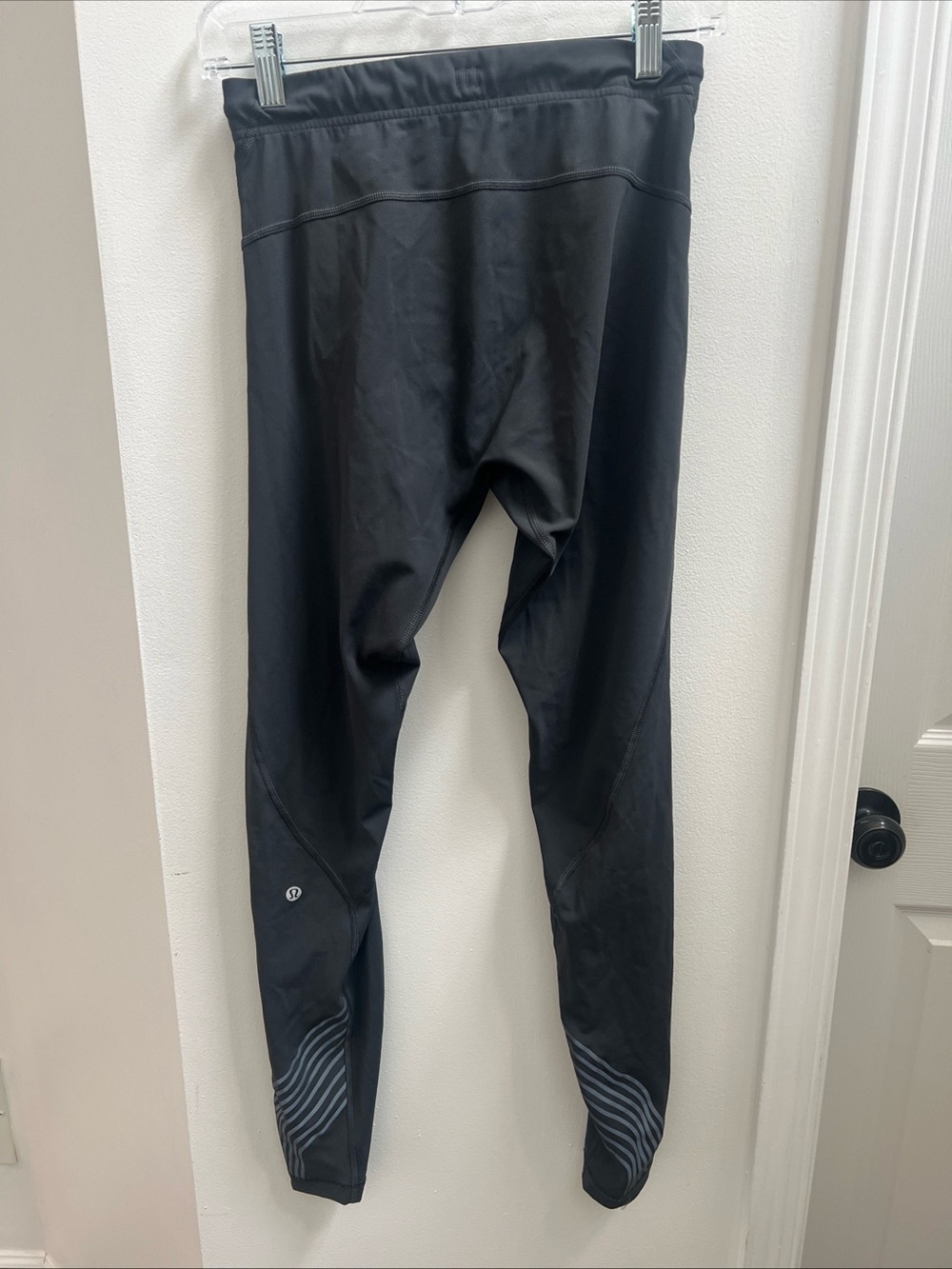 Lululemon Women’s Dark Grey Drawstring Leggings Size M